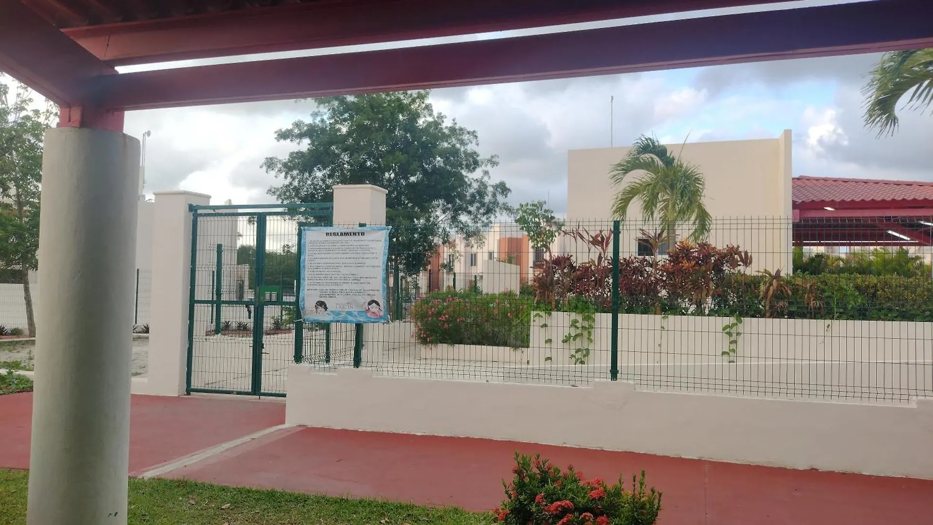 Farfallas Casita, Essence & Incense Cancun